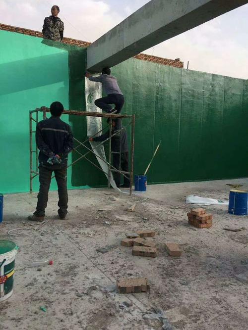 荣昌针对老旧车间地面普遍存在的起砂、裂缝问题